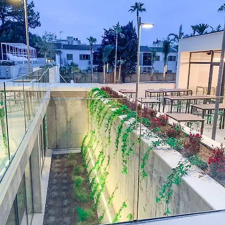 Paradiso Garden Hotell 4*